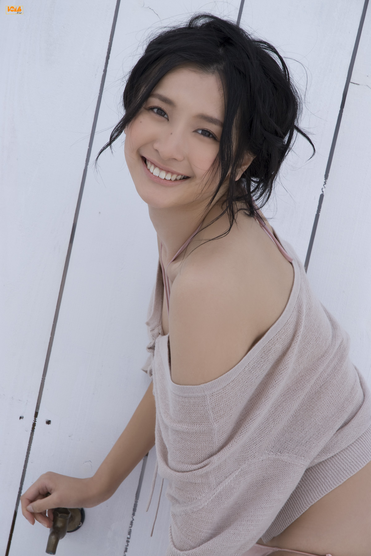 山崎真実 Bomb.TV套图 Mami Yamasaki  日本美女写真套图
